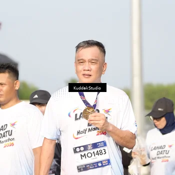 Runner Photo 7682598