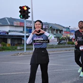 Runner Photo 7682628