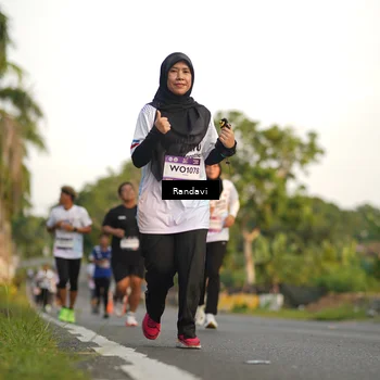Runner Photo 7682641