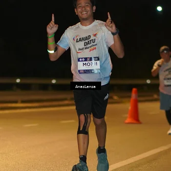 Runner Photo 7682647
