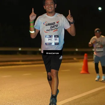 Runner Photo 7682661