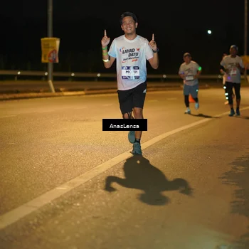 Runner Photo 7682668