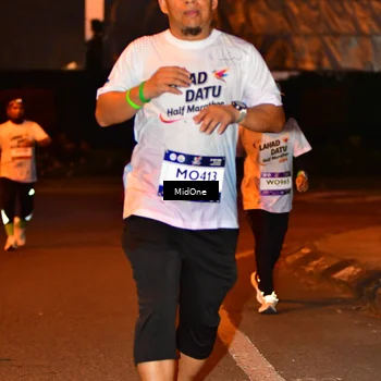 Runner Photo 7682673