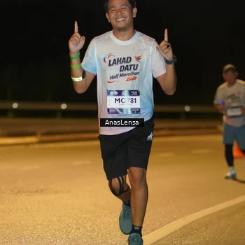 Runner Photo 7682675