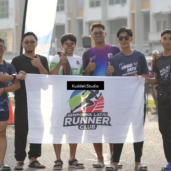 Runner Photo 7682688