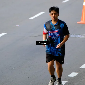 Runner Photo 7682690