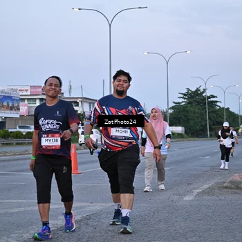 Runner Photo 7682691