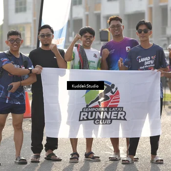 Runner Photo 7682692