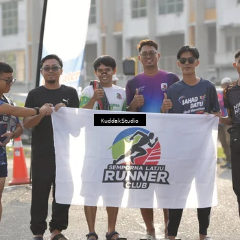 Runner Photo 7682696