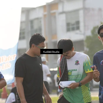 Runner Photo 7682697