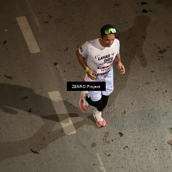 Runner Photo 7682711