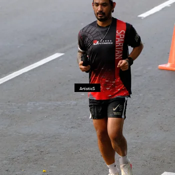 Runner Photo 7682742
