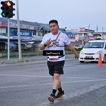 Runner Photo 7682747