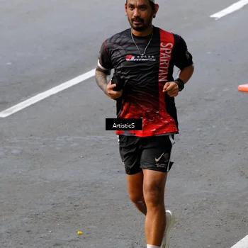 Runner Photo 7682748