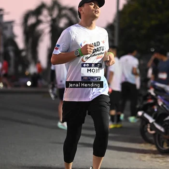 Runner Photo 7682758