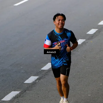 Runner Photo 7682759