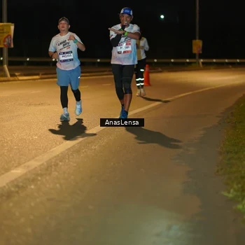 Runner Photo 7682784