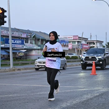 Runner Photo 7682824