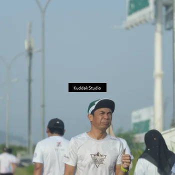 Runner Photo 7682833