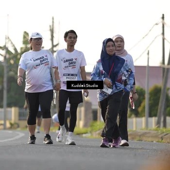 Runner Photo 7682841