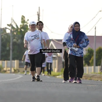 Runner Photo 7682844