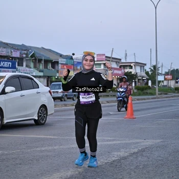 Runner Photo 7682846