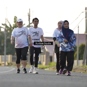 Runner Photo 7682847