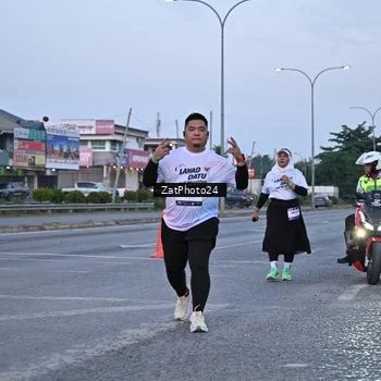 Runner Photo 7682848