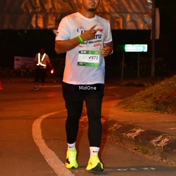 Runner Photo 7682859