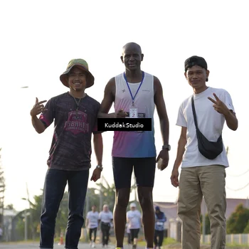 Runner Photo 7682867