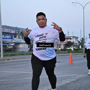 Runner Photo 7682880
