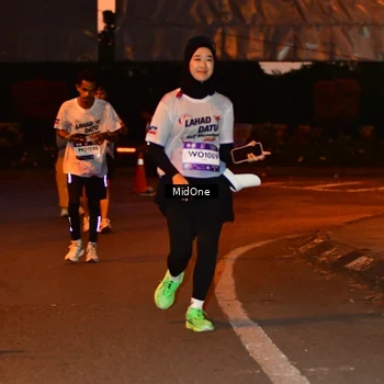 Runner Photo 7682899