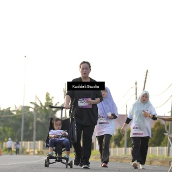 Runner Photo 7682936