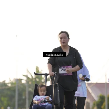 Runner Photo 7682939
