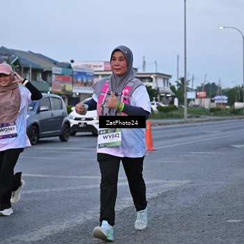 Runner Photo 7682956