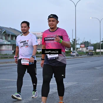Runner Photo 7682959