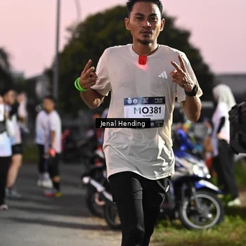 Runner Photo 7682963