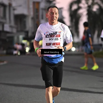 Runner Photo 7682972