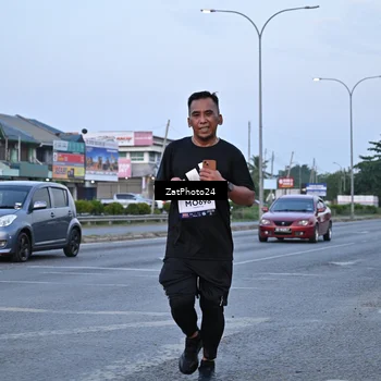 Runner Photo 7682973