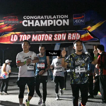 Runner Photo 7682976