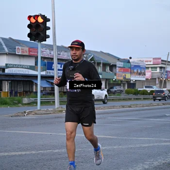 Runner Photo 7682991