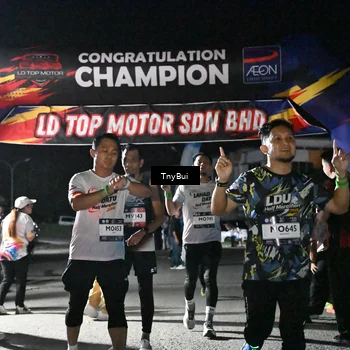 Runner Photo 7683001