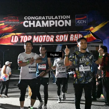Runner Photo 7683012