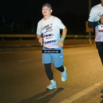 Runner Photo 7683046