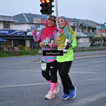 Runner Photo 7683049