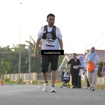 Runner Photo 7683051