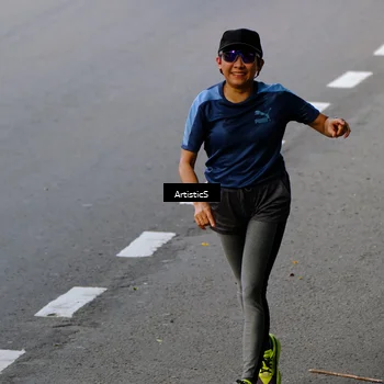 Runner Photo 7683055