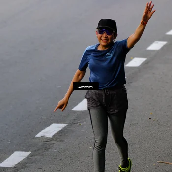Runner Photo 7683071