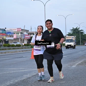 Runner Photo 7683077
