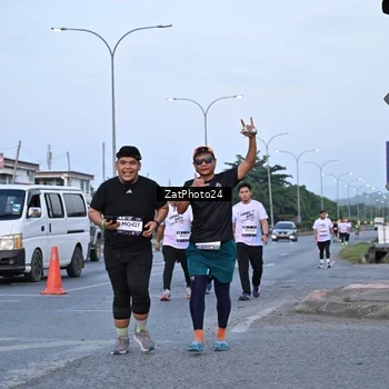 Runner Photo 7683125